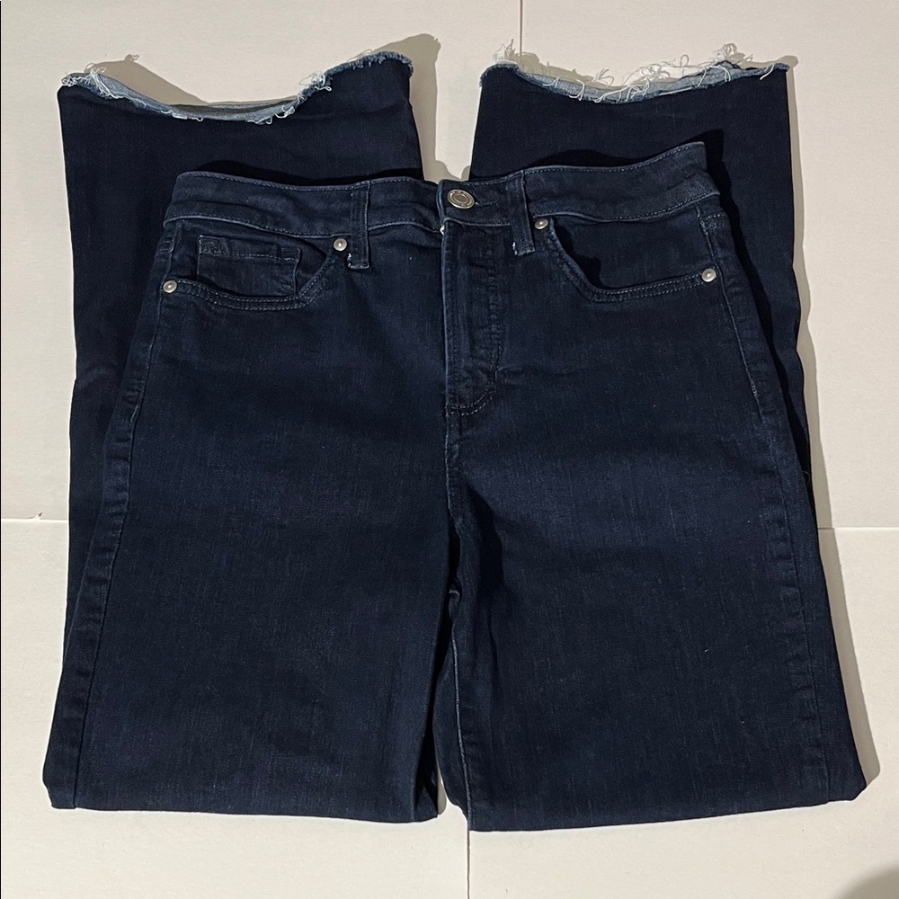 LC Lauren Conrad Super High Rise Flare Denim Jeans Dark Wash sz 8 Casual Raw Hem